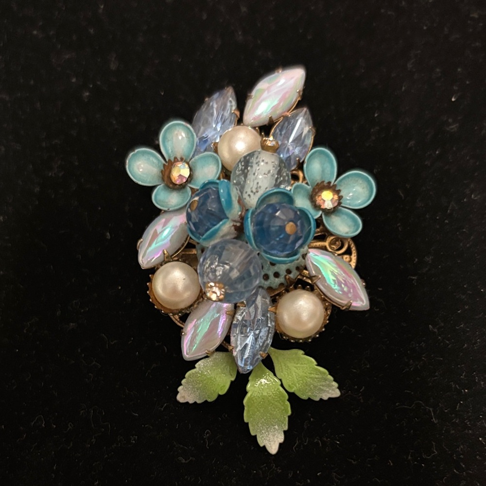 Elegant Vintage Floral Blue and Green Brooch